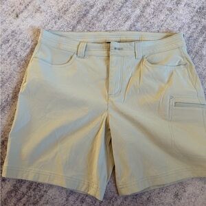 Eddie Bauer Women's Pastel Green Cargo Shorts